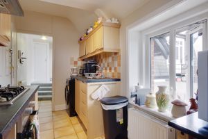 Kitchen- click for photo gallery